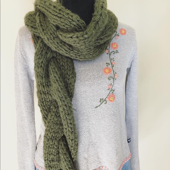 SOLD Military Green Braided Knot Scarf w/ Pompoms - Picture 4 of 4